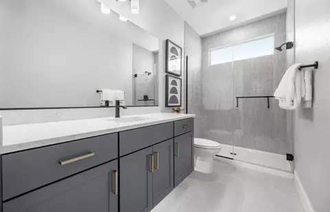 Bath - 17084 Addison Ave, Lathrop, CA 95330 photo 2 of 3
