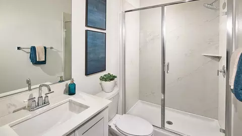Bath - 141 Mellano Way, Oceanside, CA 92057 photo 3 of 8