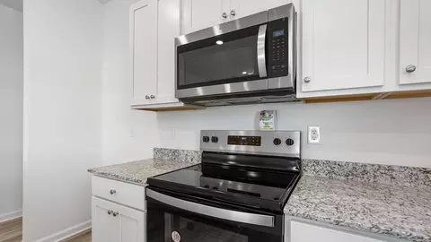 Kitchen - 20 Elderberry St, Freeport, FL 32439 photo 1 of 5