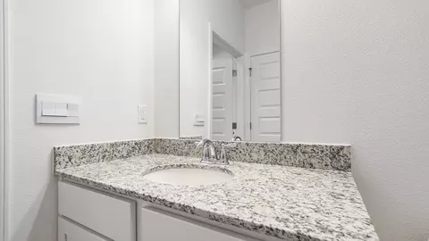 Bath - 20 Elderberry St, Freeport, FL 32439 photo 6 of 6