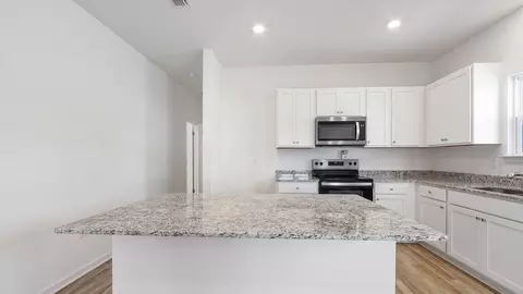 Kitchen - 20 Elderberry St, Freeport, FL 32439 photo 5 of 5