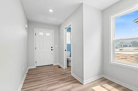 Entry Way - 14070 Pristine Ct, Dewitt, MI 48820 photo 1 of 3