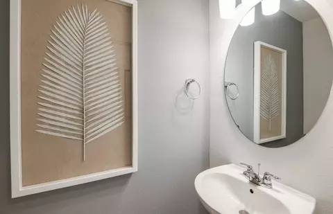 Bath - 3362 Yellow Leaf Cir, Spring Hill, FL 34609 photo 4 of 4