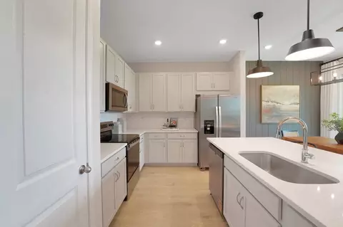 Kitchen - 235 Meredith Blvd, Winter Haven, FL 33881 photo 1 of 2