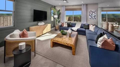 Living - 7958 Floyd Glenn Wise Dr, Tracy, CA 95377 photo 2 of 2