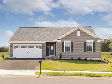 5877 Buchanan Dr, Mercersburg, PA 17236