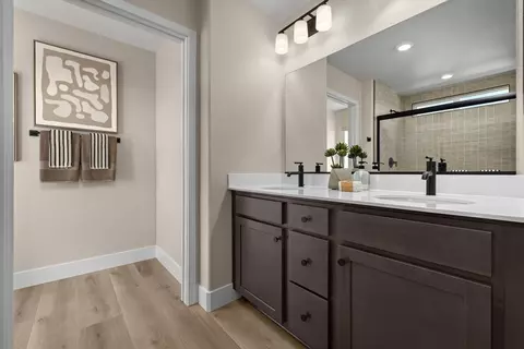 Bath - 4500 Skating Pl, Rocklin, CA 95677 photo 1 of 3