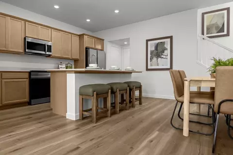 Kitchen - 4500 Skating Pl, Rocklin, CA 95677 photo 4 of 9