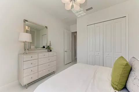 Bedroom - 4108 Sea Marsh Pl, Parrish, FL 34219 photo 7 of 11