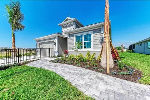 Exterior - 4108 Sea Marsh Pl, Parrish, FL 34219 photo 4 of 9