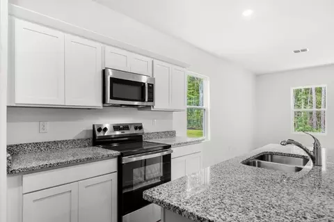 Kitchen - 134 Linares St, Loris, SC 29569 photo 2 of 2