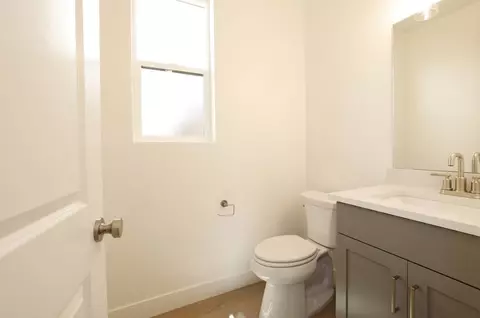 Bath - 52 E Dakar Ln, Saint George, UT 84790 photo 4 of 6