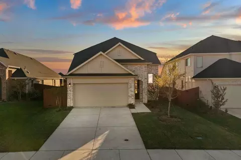 3933 Avendale Dr, Crandall, TX 75114