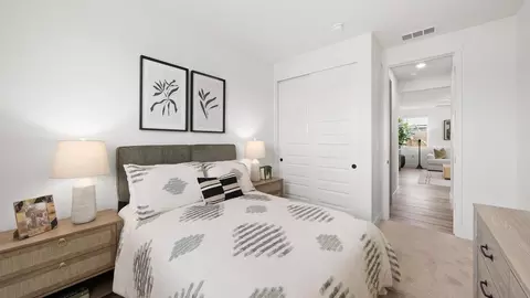 Bedroom - 186 River Oak Dr, Merced, CA 95341 photo 8 of 9