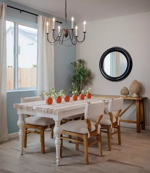 Dining - 2388 Brehler Ave, Sanger, CA 93657 photo 1 of 1