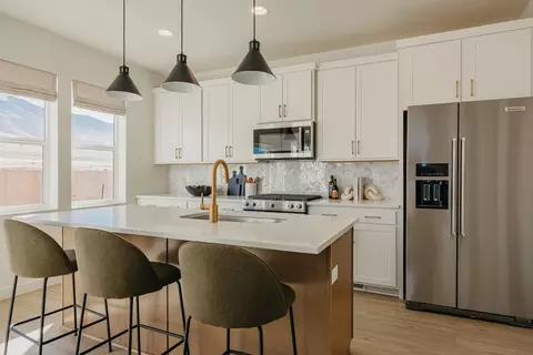 Kitchen - 3710 N Eagle Meadows Dr, Eagle Mountain, UT 84005 photo 1 of 2