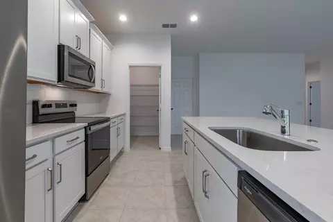 Kitchen - 2018 Beevalley Way, Deland, FL 32724 photo 2 of 7