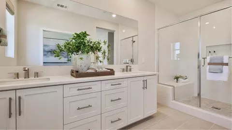 Bath - 27465 Red Alder Ln, Valencia, CA 91381 photo 1 of 4