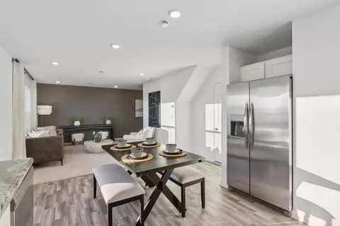 Dining - 203 Scorsese St, Springfield, OH 45505 photo 3 of 4