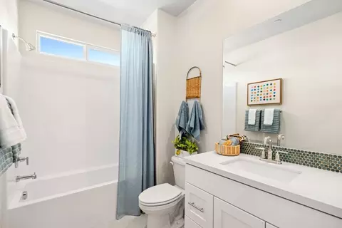 Bath - 634 E Fourth St, Pomona, CA 91766 photo 1 of 3