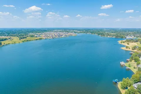 View/Area - 203 Shoreview Dr, Conroe, TX 77303 photo 2 of 3