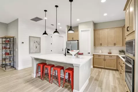 Kitchen - 6406 Rover Way, Saint Cloud, FL 34771 photo 4 of 7