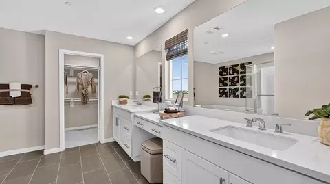 Bath - 36634 Altisima Dr, Winchester, CA 92596 photo 1 of 6