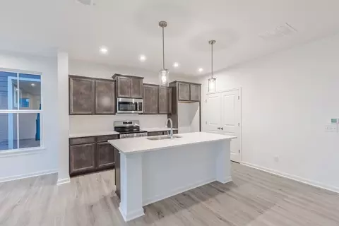 Kitchen - 2886 Evergreen Ave, Plainfield, IN 46168 photo 2 of 6