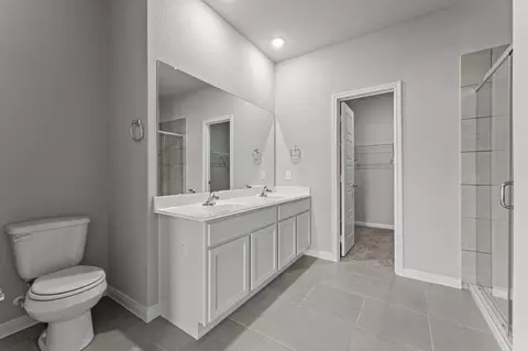Bath - 13522 Piscina Ave, Von Ormy, TX 78073 photo 1 of 3