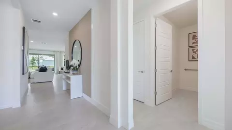 Entry Way - 3980 Kennebunk Loop, Mount Dora, FL 32757 photo 3 of 9