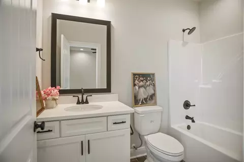 Bath - 14959 Arrowhead Ct, Silverhill, AL 36576 photo 2 of 2