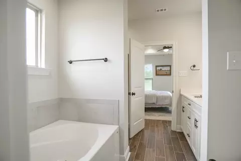 Entry Way - 14959 Arrowhead Ct, Silverhill, AL 36576 photo 1 of 2