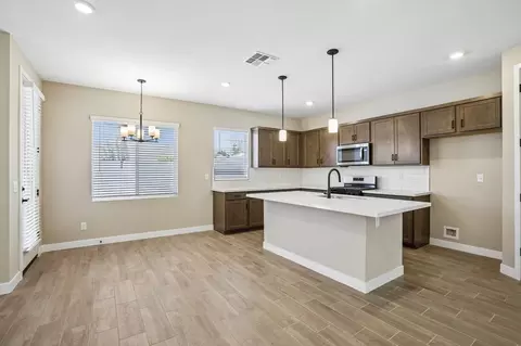 Kitchen - 2050 N Frst, Mesa, AZ 85203 photo 2 of 12