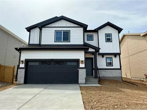 767 N Clubview St, Watkins, CO 80137