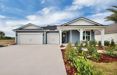 3372 Americana Dr, Green Cove Springs, FL 32043