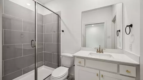 Bath - 2037 Bluestem Rd, Celina, TX 75009 photo 3 of 8
