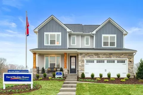 1077 Callaway Dr, Lebanon, TN 37087