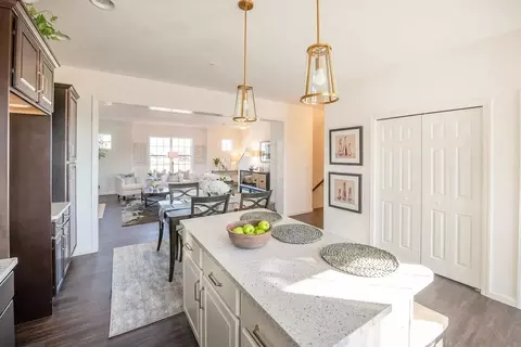 2482 Spring Water Cir, Lancaster, PA 17601