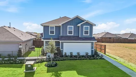 Exterior - 5313 Legends Way, Krum, TX 76249 photo 2 of 4