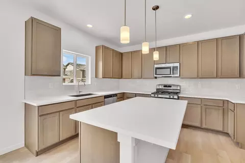 Kitchen - 13309 Crooked Hill Dr, Peyton, CO 80831 photo 1 of 2