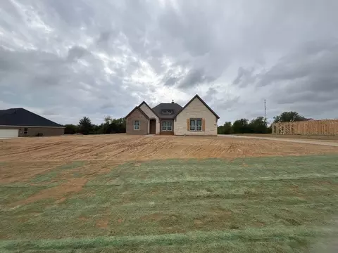 906 Creekview Whites Rd, Van Alstyne, TX 75495