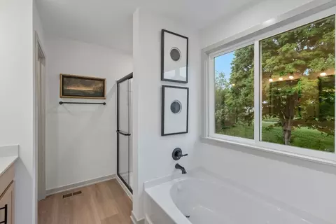 Bath - 5817 Montrose Ct, Morrow, OH 45152 photo 3 of 7