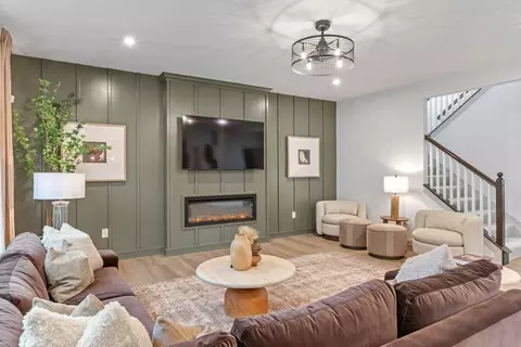 Living - 5817 Montrose Ct, Morrow, OH 45152 photo 3 of 13