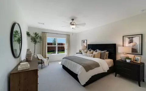 Bedroom - 7300 Poplar Dr, Argyle, TX 76226 photo 6 of 10