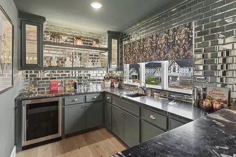 Kitchen - 2113 Tupelo Trl, Argyle, TX 76226 photo 10 of 12