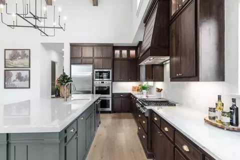 Kitchen - 2113 Tupelo Trl, Argyle, TX 76226 photo 5 of 12