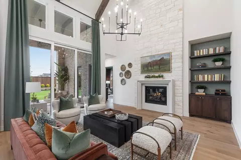 Living - 2113 Tupelo Trl, Argyle, TX 76226 photo 9 of 14