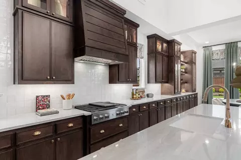 Kitchen - 2113 Tupelo Trl, Argyle, TX 76226 photo 4 of 12