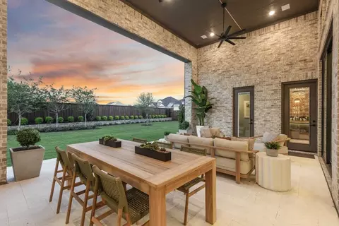 Exterior - 2113 Tupelo Trl, Argyle, TX 76226 photo 5 of 6