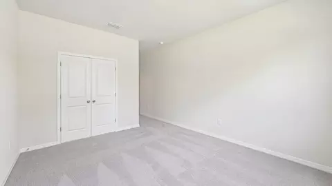 Bedroom - 17325 Whiskey Creek Trl, Parrish, FL 34219 photo 9 of 10